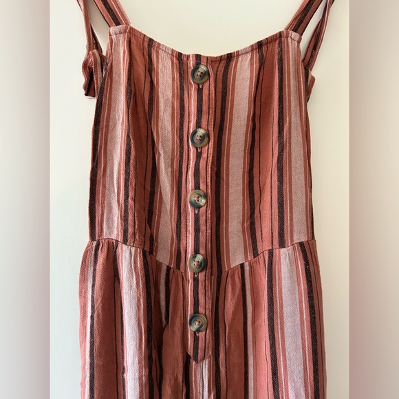 American Eagle Striped Button Tie Jumpsuit - Picture 4 of 7